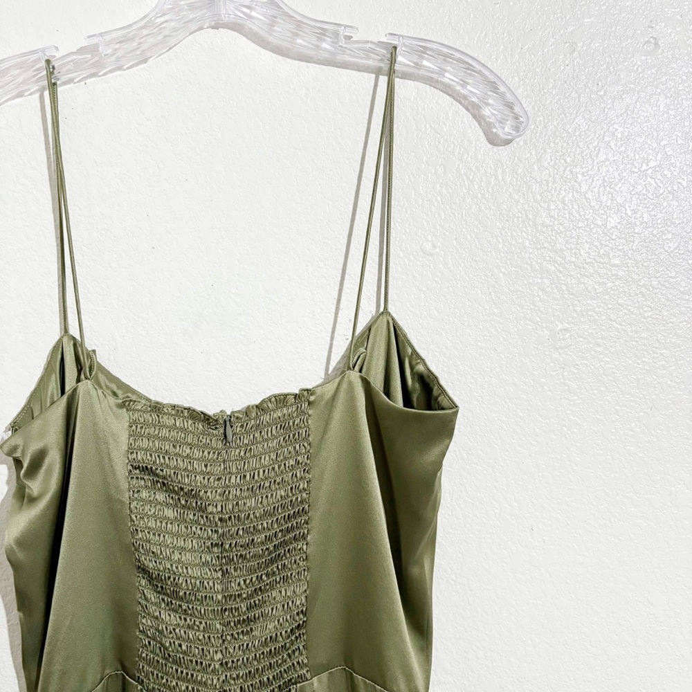 NWT Reformation Sage Silk‎ Jumpsuit in Artichoke - Picture 10 of 12
